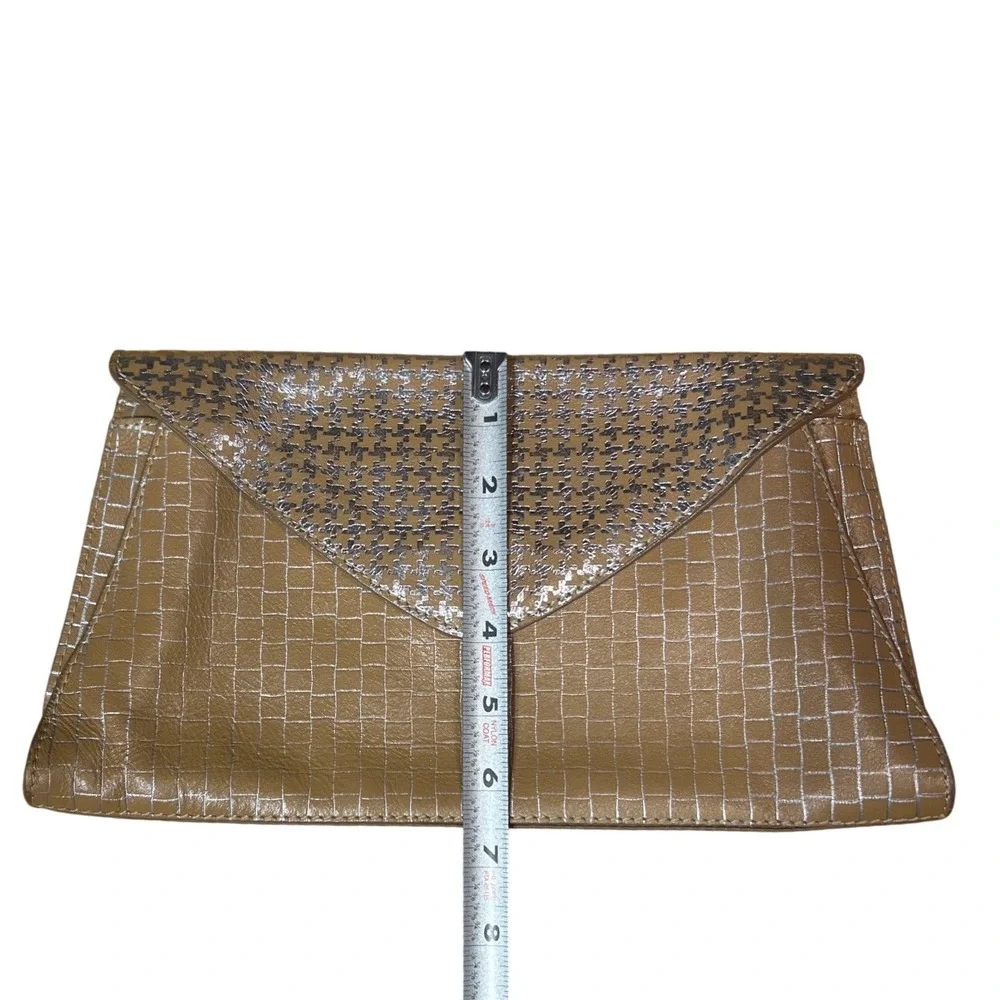 Jasper &‎ Jeera Leather Envelope Clutch Tan Silver Metallic Grid Evening Bag